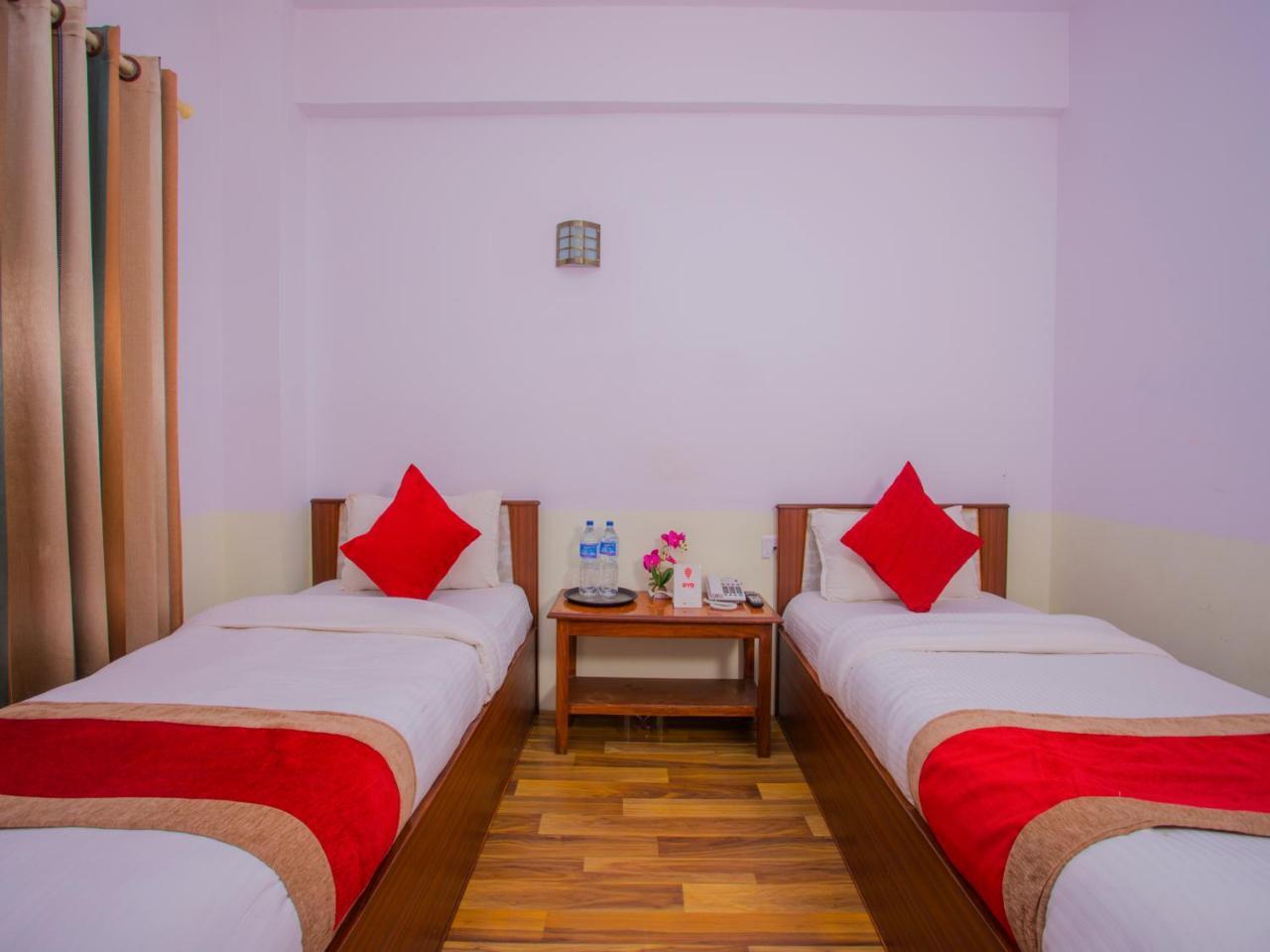 קטמנדו Oyo 255 White Zambala Hotel מראה חיצוני תמונה