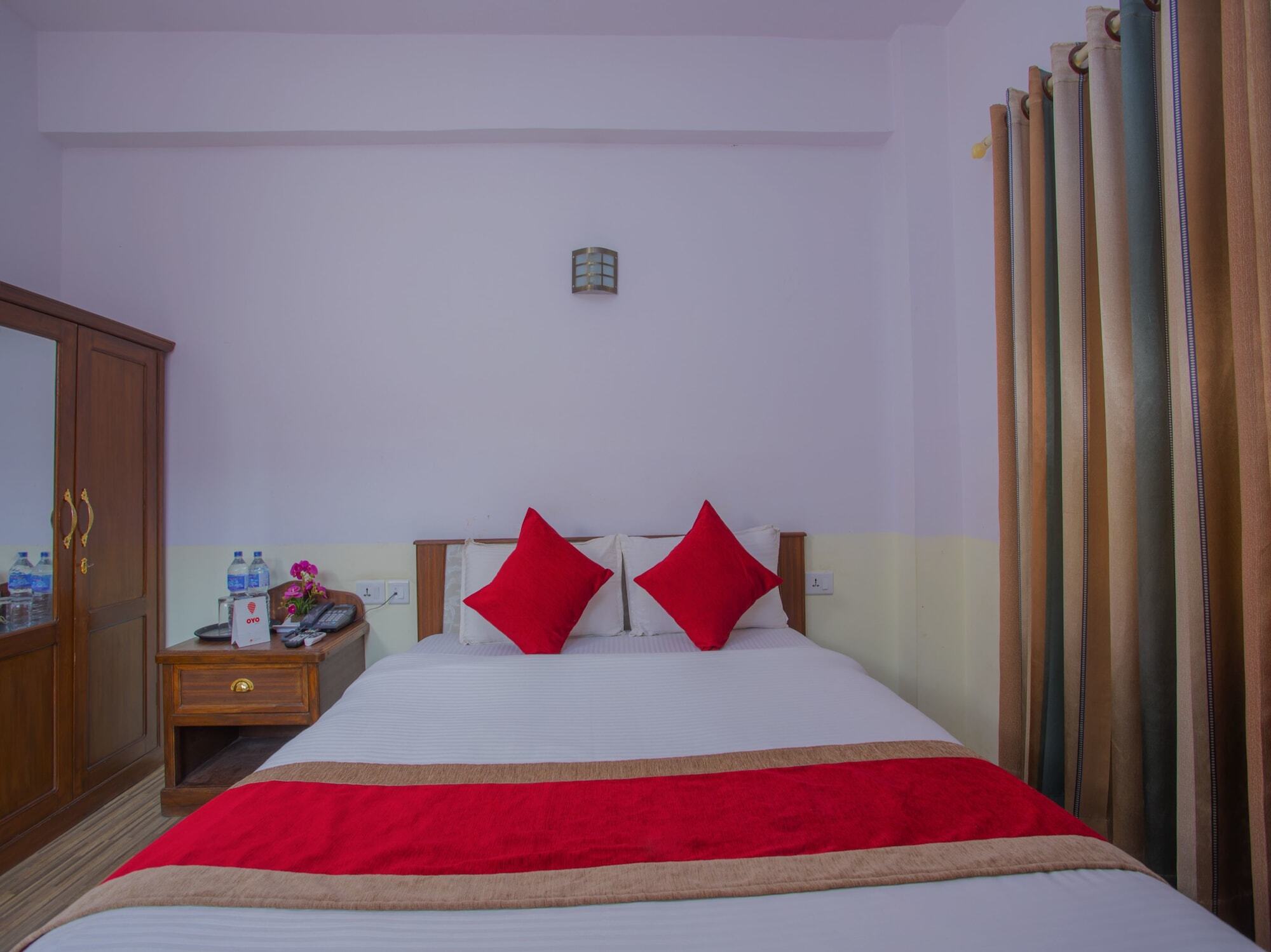 קטמנדו Oyo 255 White Zambala Hotel מראה חיצוני תמונה